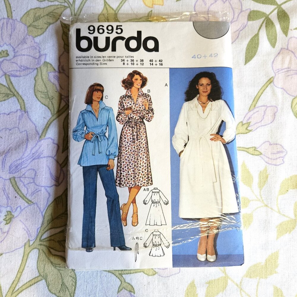 Vintage 70s Sewing Pattern UNCUT Burda 9695 Size 14-16